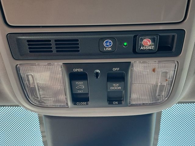 Used 2023 Honda Odyssey Touring image 25
