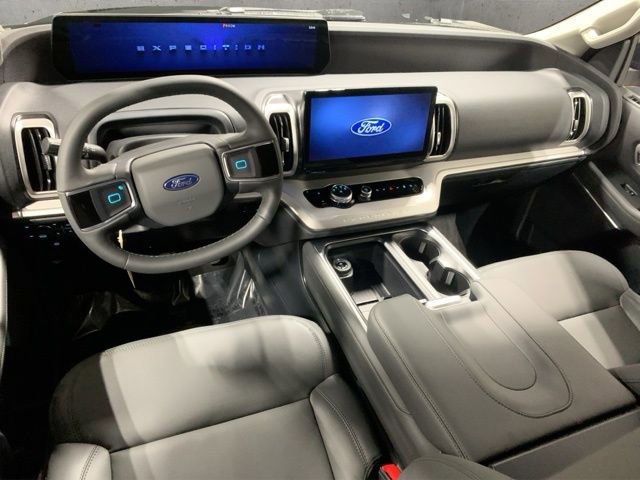 New 2026 Ford Expedition Active image 14