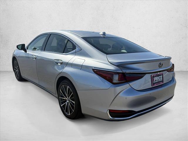 Used 2025 Lexus ES 300h w/ Premium Package image 8