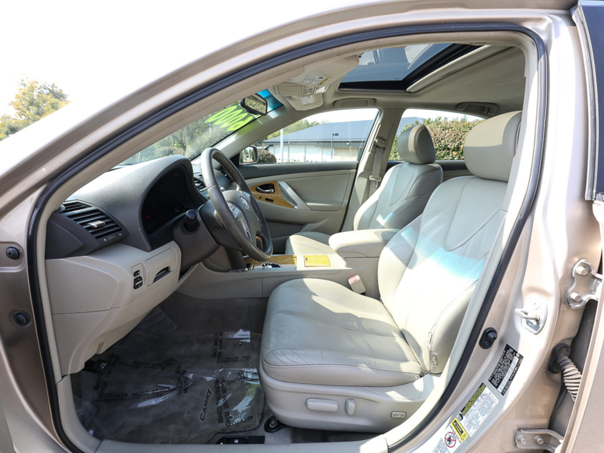 Used 2007 Toyota Camry XLE FWD image 11