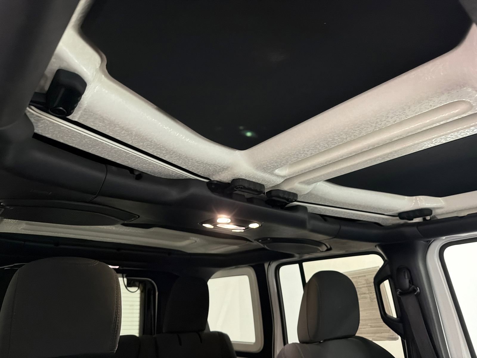 Used 2022 BMW X4 xDrive30i w/ Premium Package 2 image 12