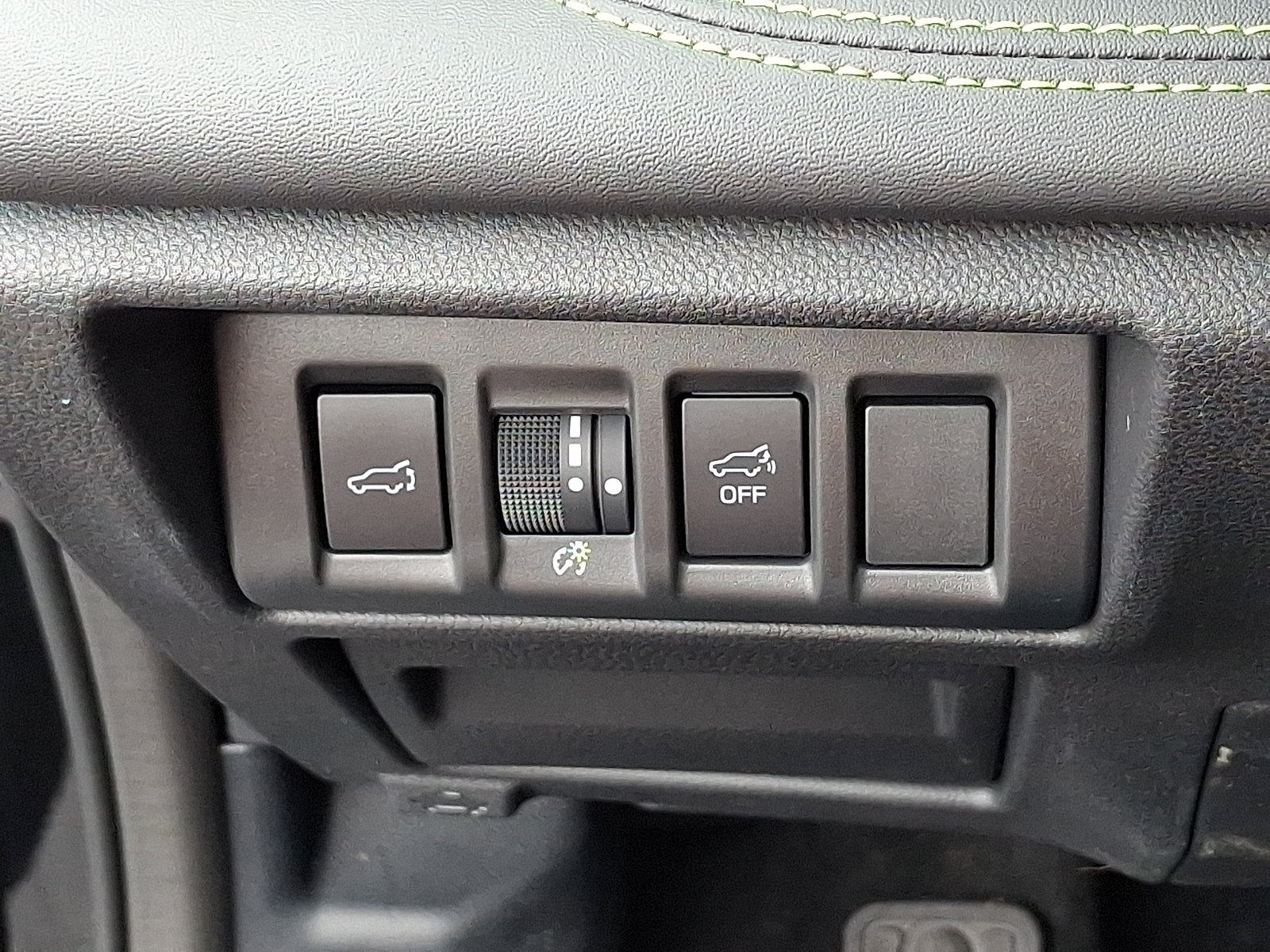 Certified 2024 Subaru Outback Onyx Edition AWD/4WD image 24
