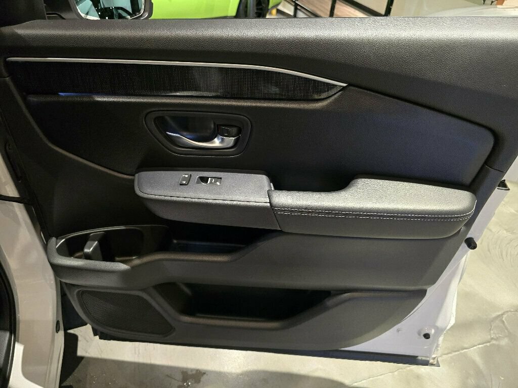 Used 2023 Honda Pilot Elite image 34