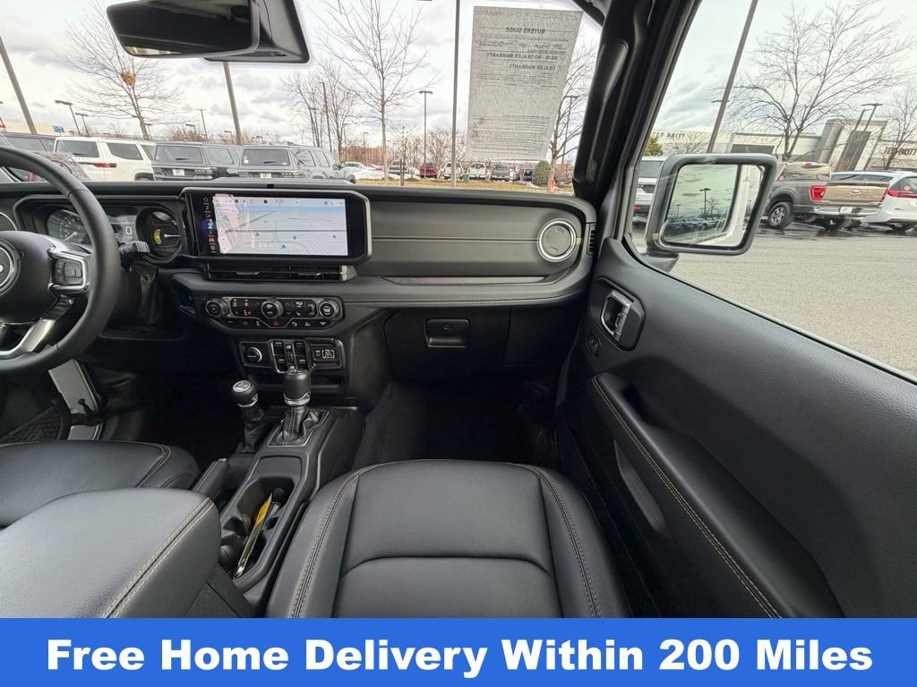 Used 2024 Jeep Wrangler Unlimited Sahara w/ Technology Group image 19