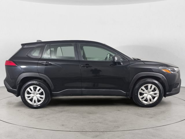 Used 2024 Toyota Corolla Cross L AWD/4WD image 4