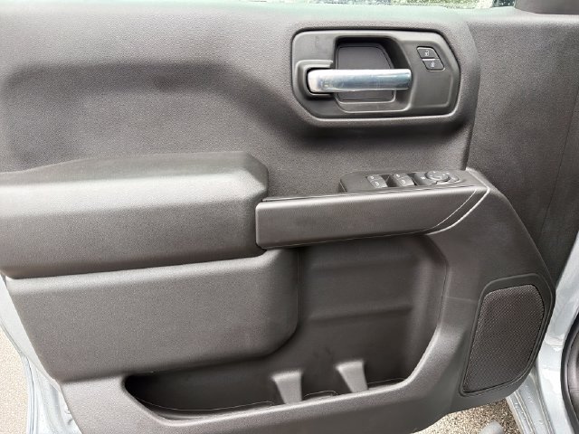 Used 2026 Chevrolet Silverado 1500 Custom Trail Boss w/ LPO, Dark Essentials Package AWD/4WD image 15