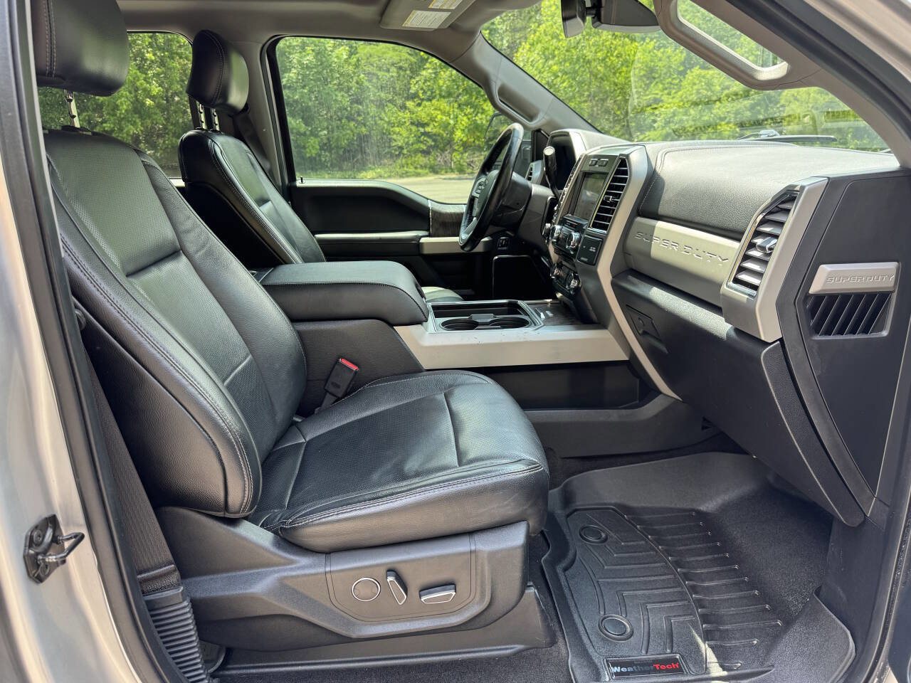 Used 2017 Ford F250 Lariat w/ Lariat Ultimate Package image 14