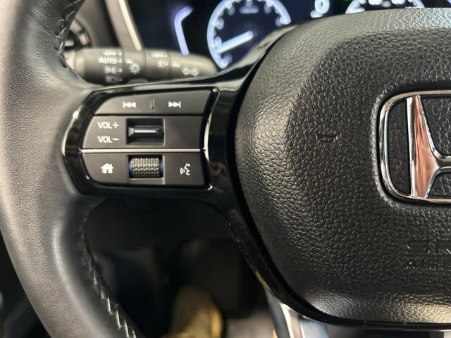 Certified 2025 Honda Pilot Touring image 26