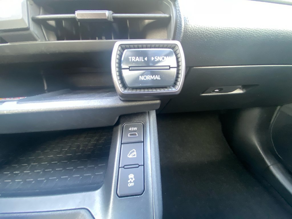 Used 2026 Toyota RAV4 XSE w/ Weather Package AWD/4WD image 17