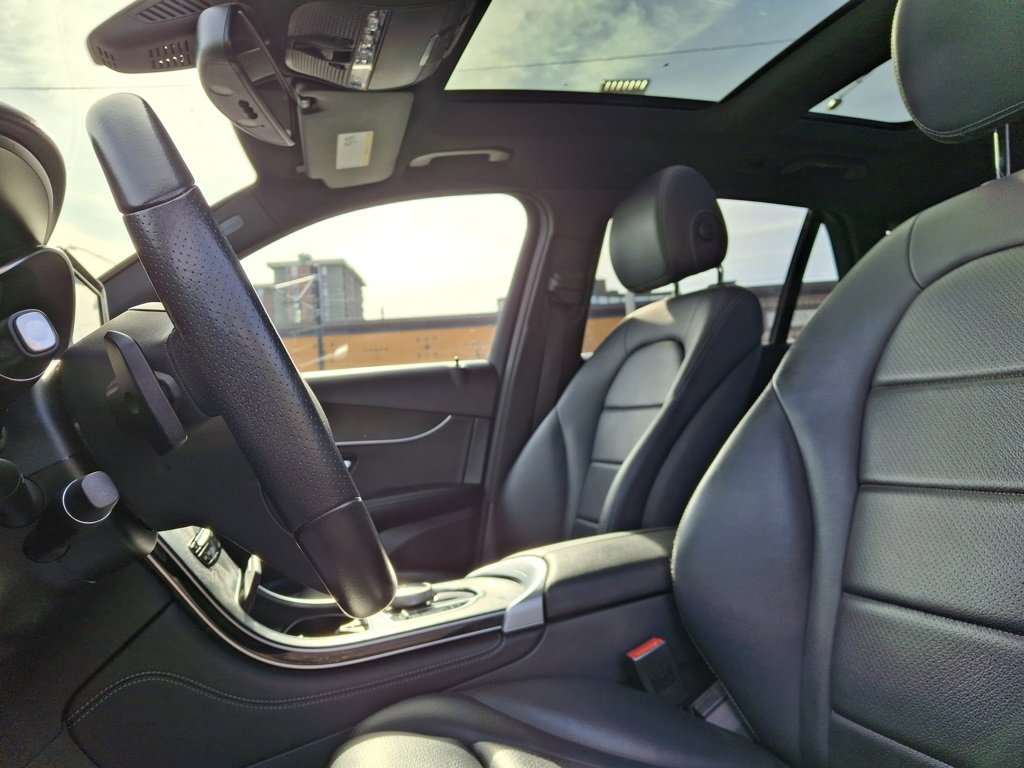 Used 2018 Mercedes-Benz GLC 300 4MATIC image 13