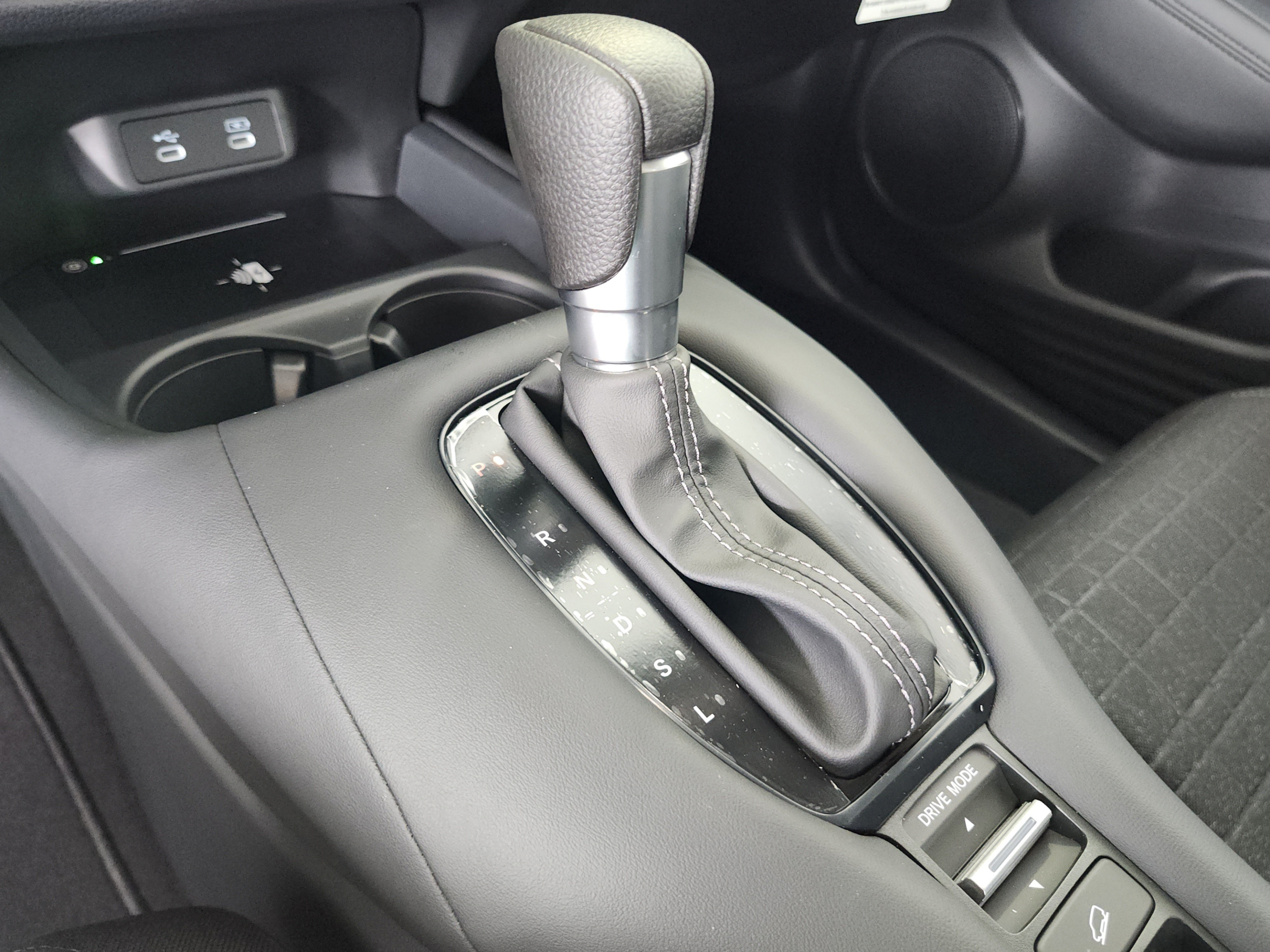 New 2027 Honda HR-V LX image 13