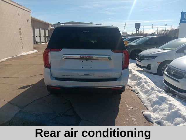 Used 2021 GMC Yukon XL Denali w/ LPO, Illumination Package image 6