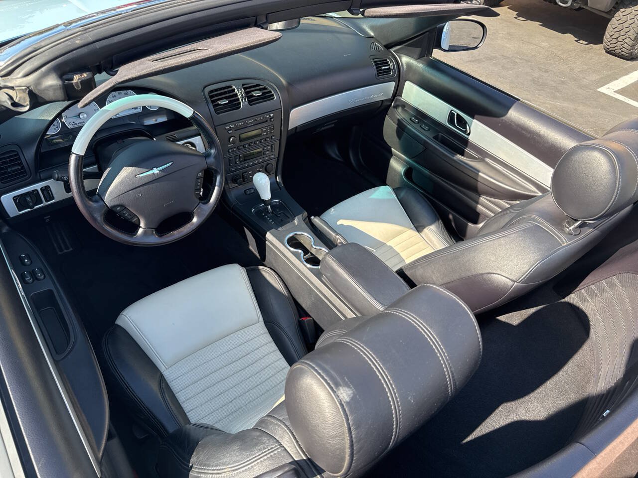 Used 2003 Ford Thunderbird RWD image 13