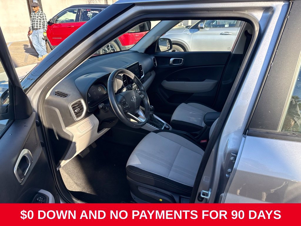Used 2026 Hyundai Venue SEL FWD image 7