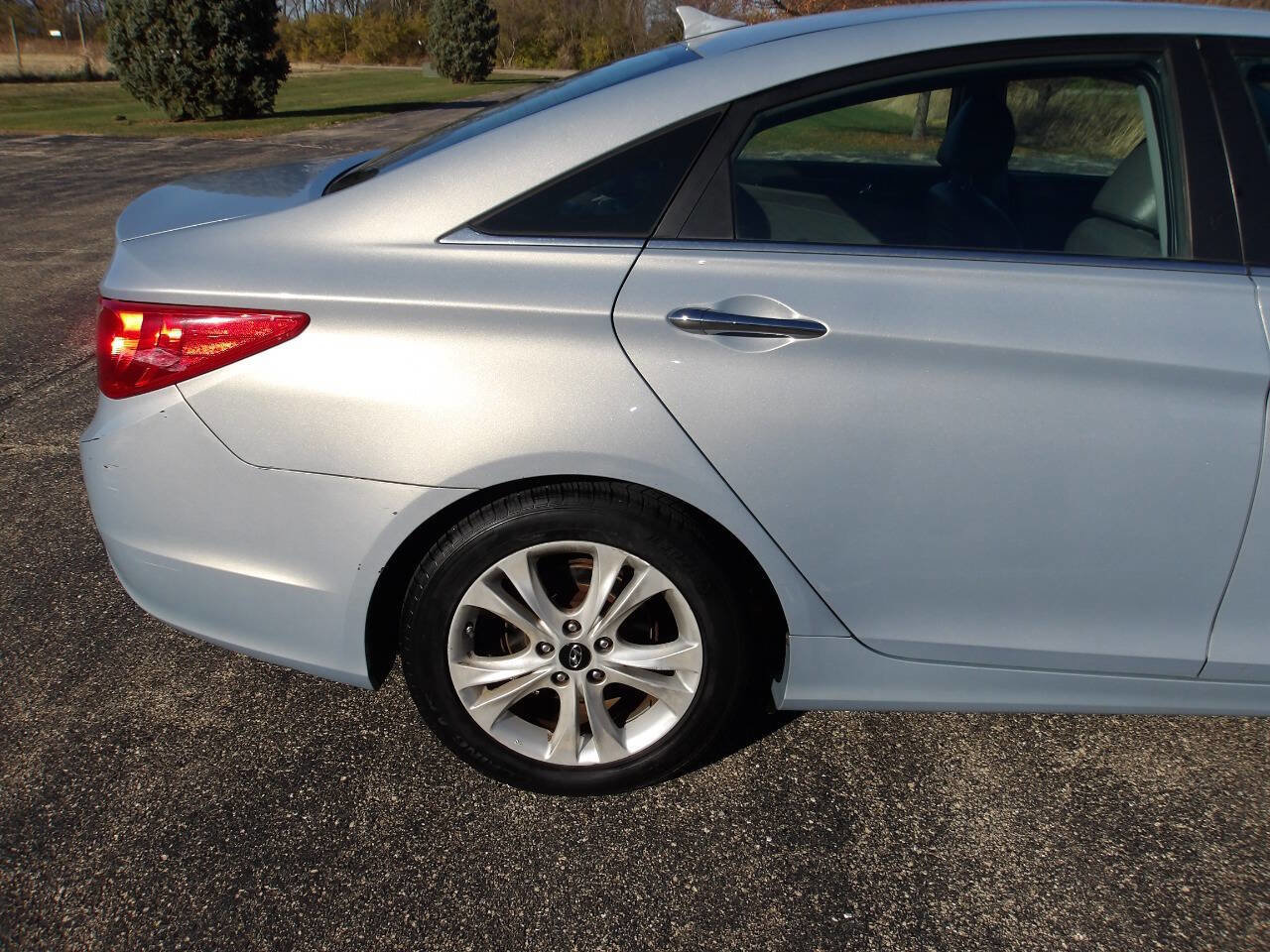 Used 2011 Hyundai Sonata Limited w/ Navigation Pkg 5 image 35