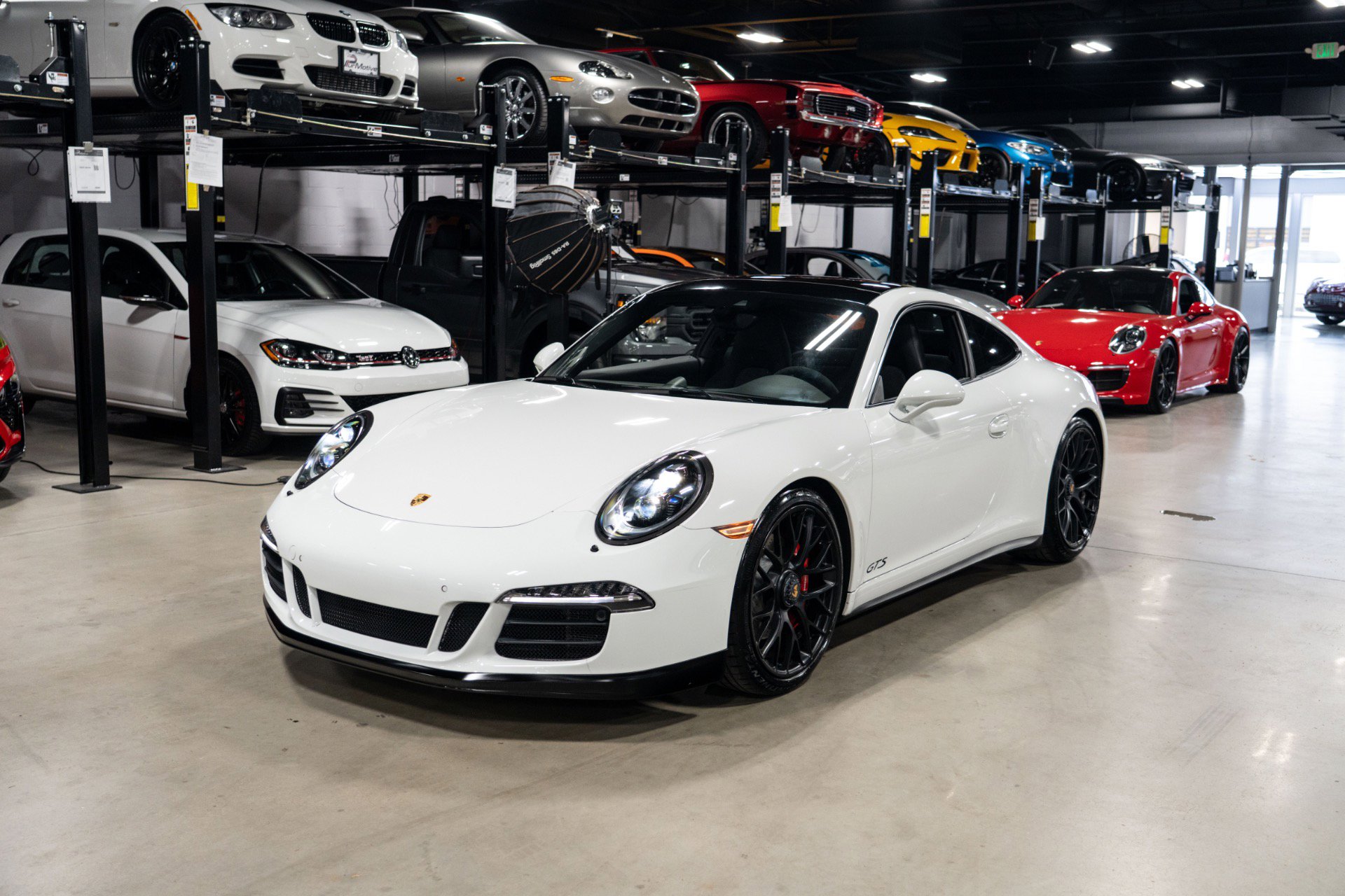 Used 2016 Porsche 911 Carrera 4 GTS AWD/4WD image 1