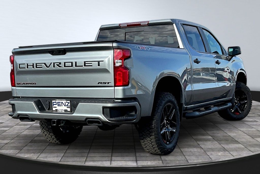 Used 2026 Chevrolet Silverado 1500 RST w/ Redline Edition AWD/4WD image 6