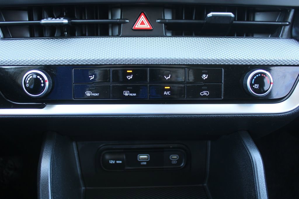 Used 2024 Kia Sportage LX image 35