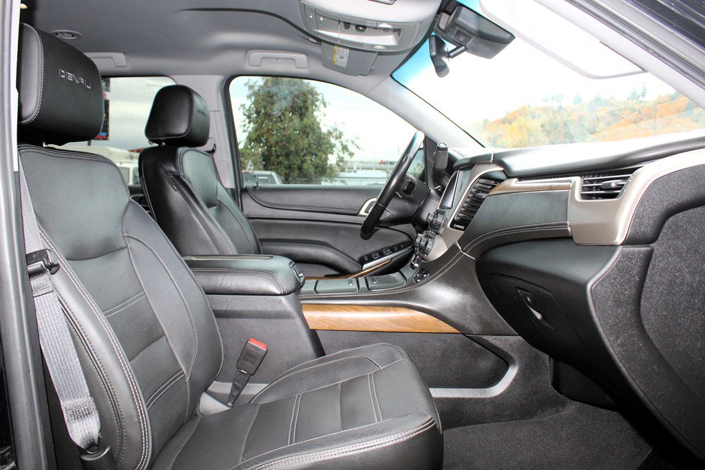 Used 2020 GMC Yukon XL Denali image 21