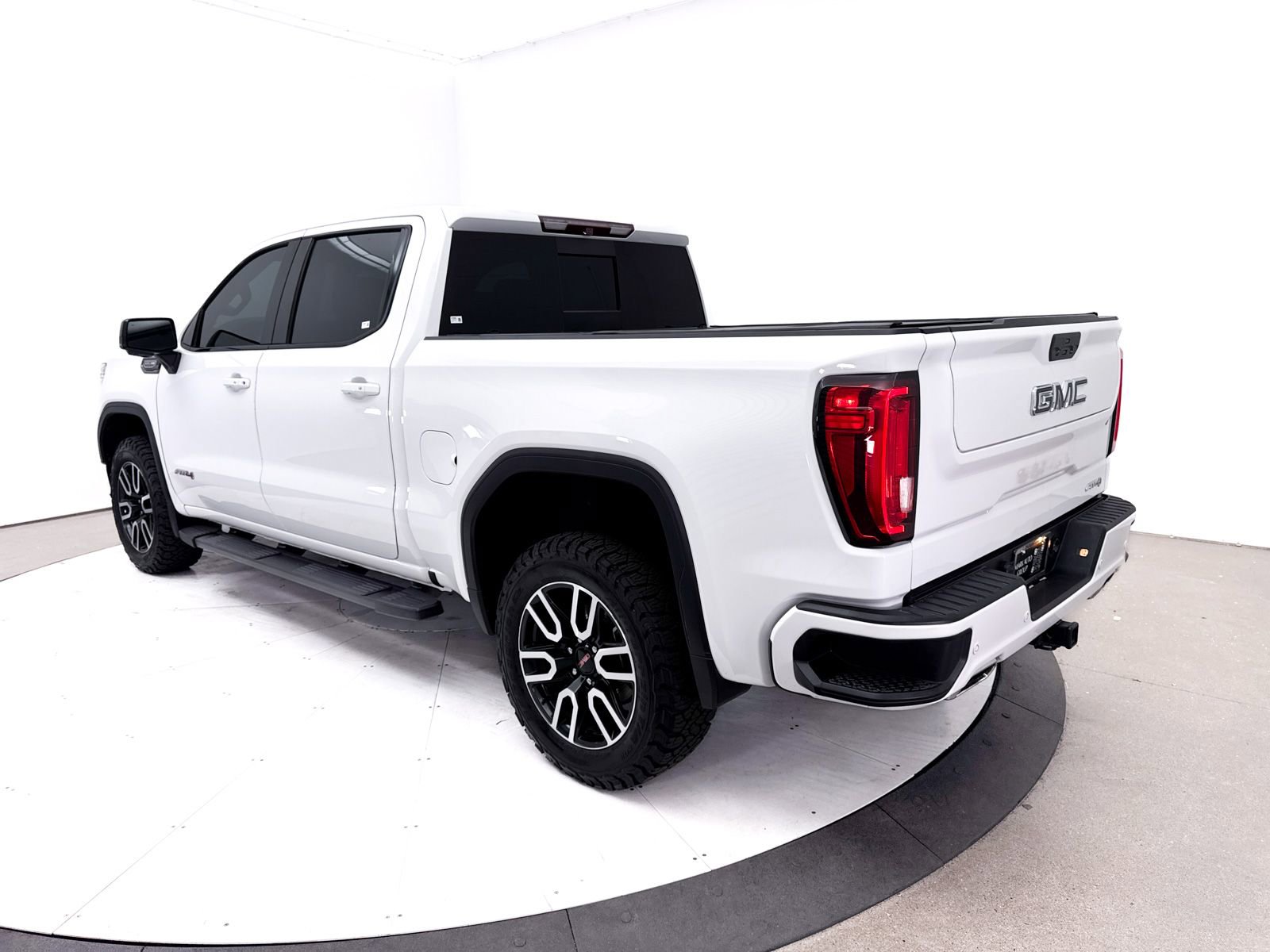 Used 2019 GMC Sierra 1500 AT4 w/ AT4 Premium Package AWD/4WD image 13