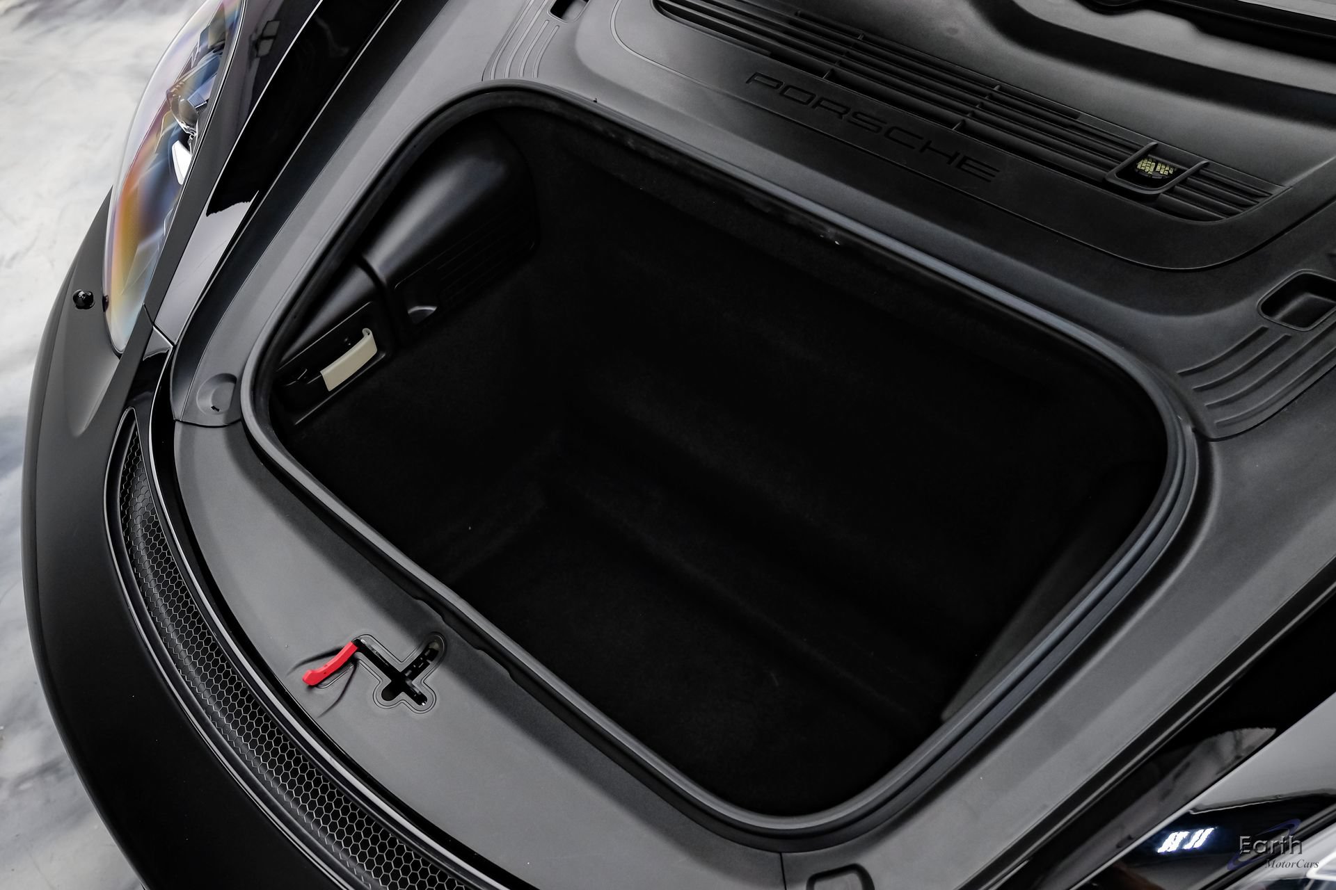 Used 2021 Porsche 718 Cayman GT4 RWD image 98
