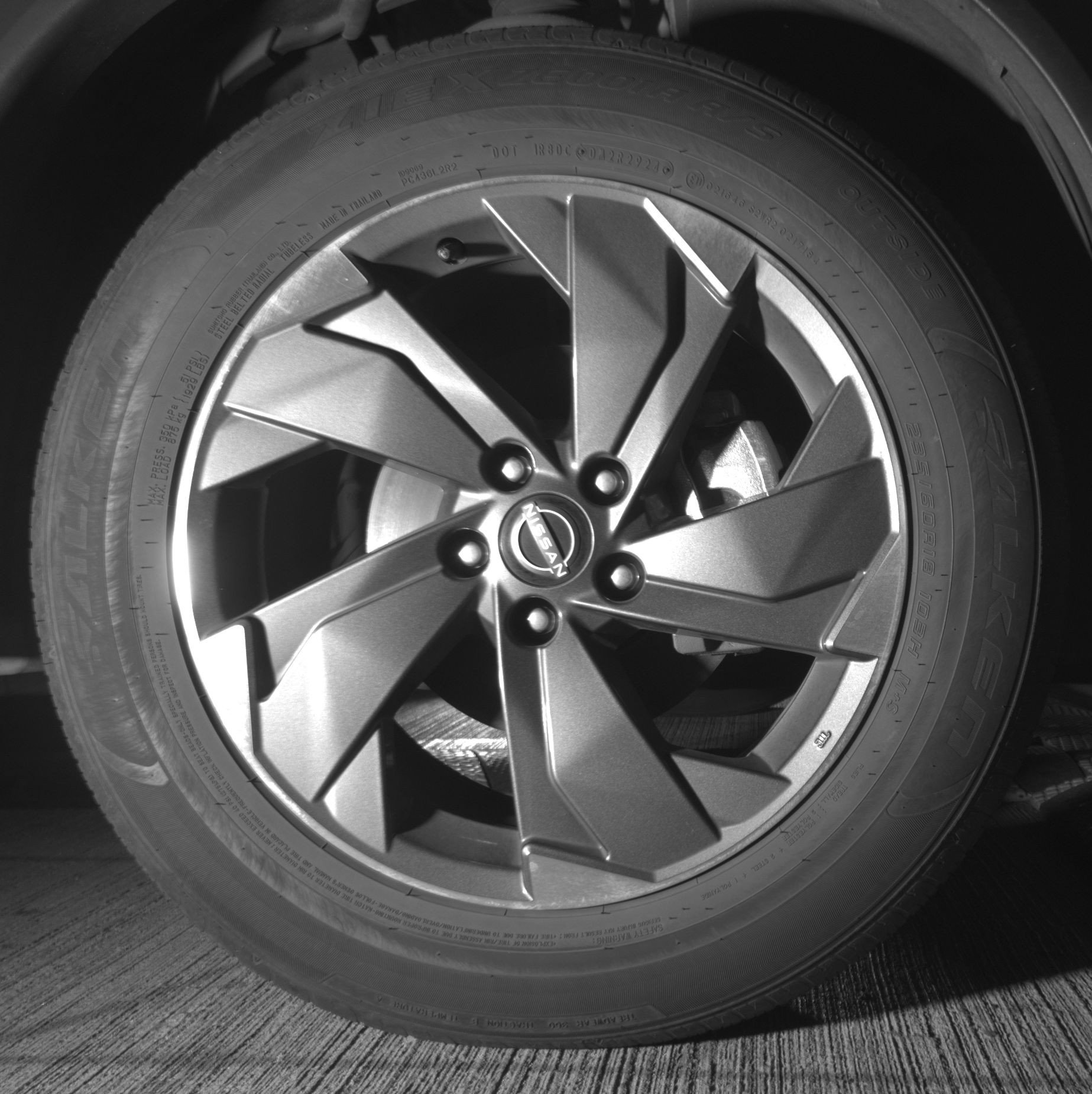 Used 2025 Nissan Rogue SV image 13