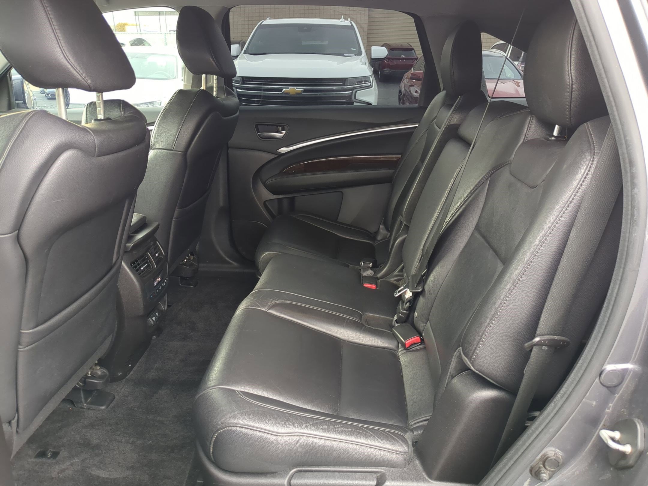 Used 2018 Acura MDX FWD image 31