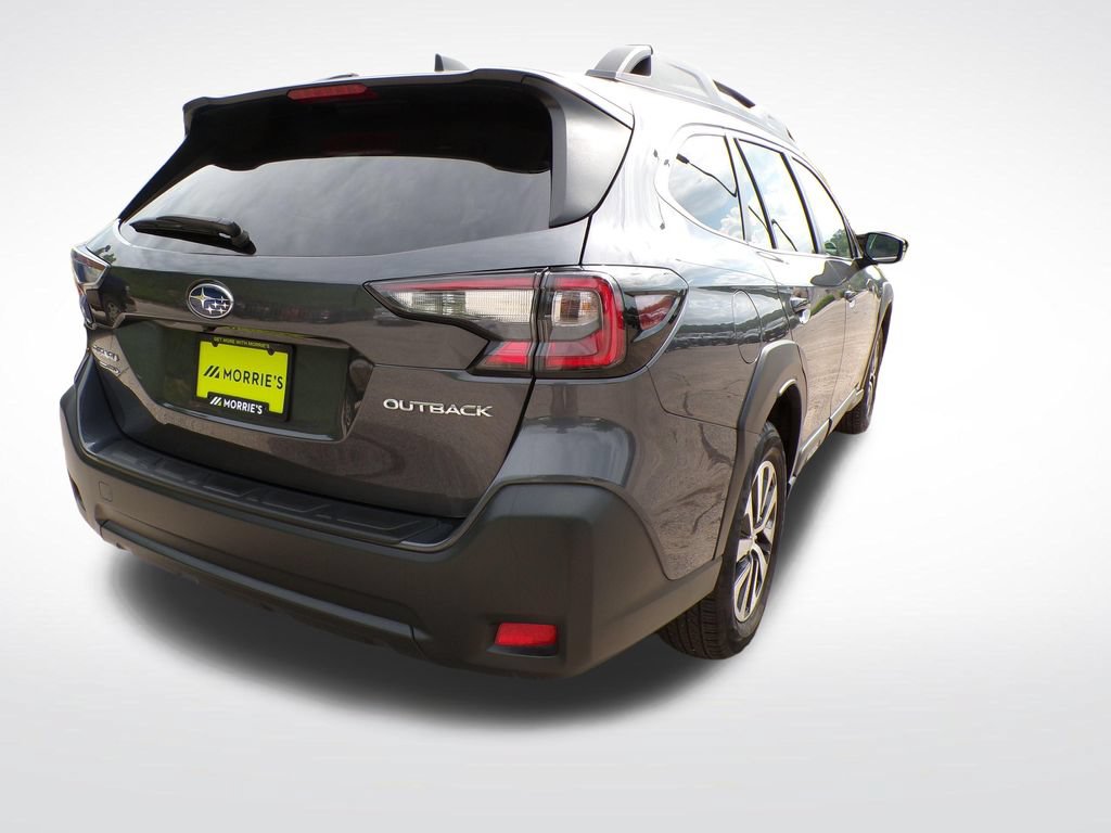 Used 2025 Subaru Outback Premium AWD/4WD image 6