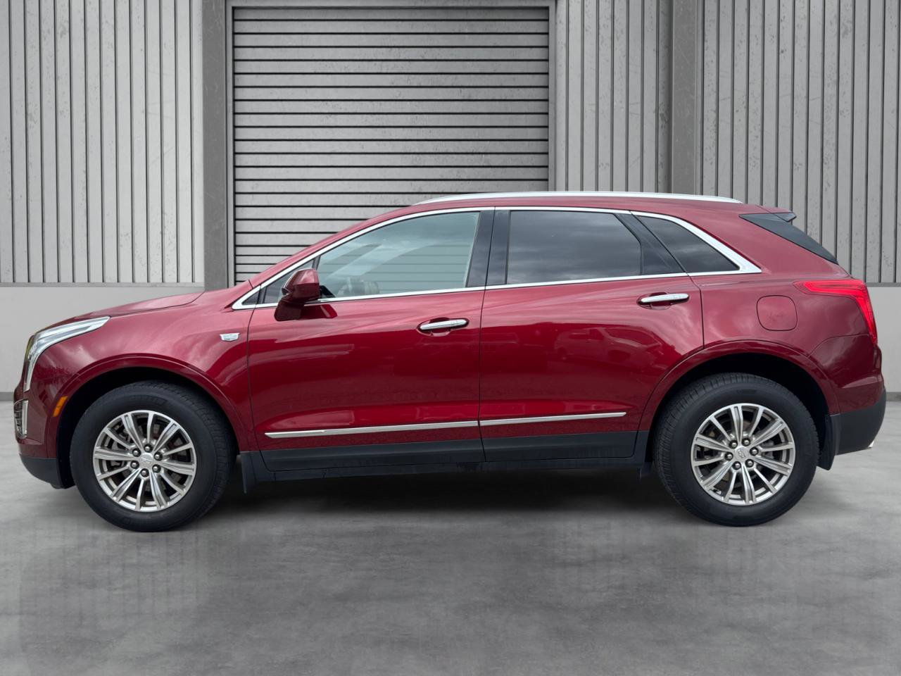 Used 2018 Cadillac XT5 Luxury w/ Driver Awareness Package AWD/4WD image 31