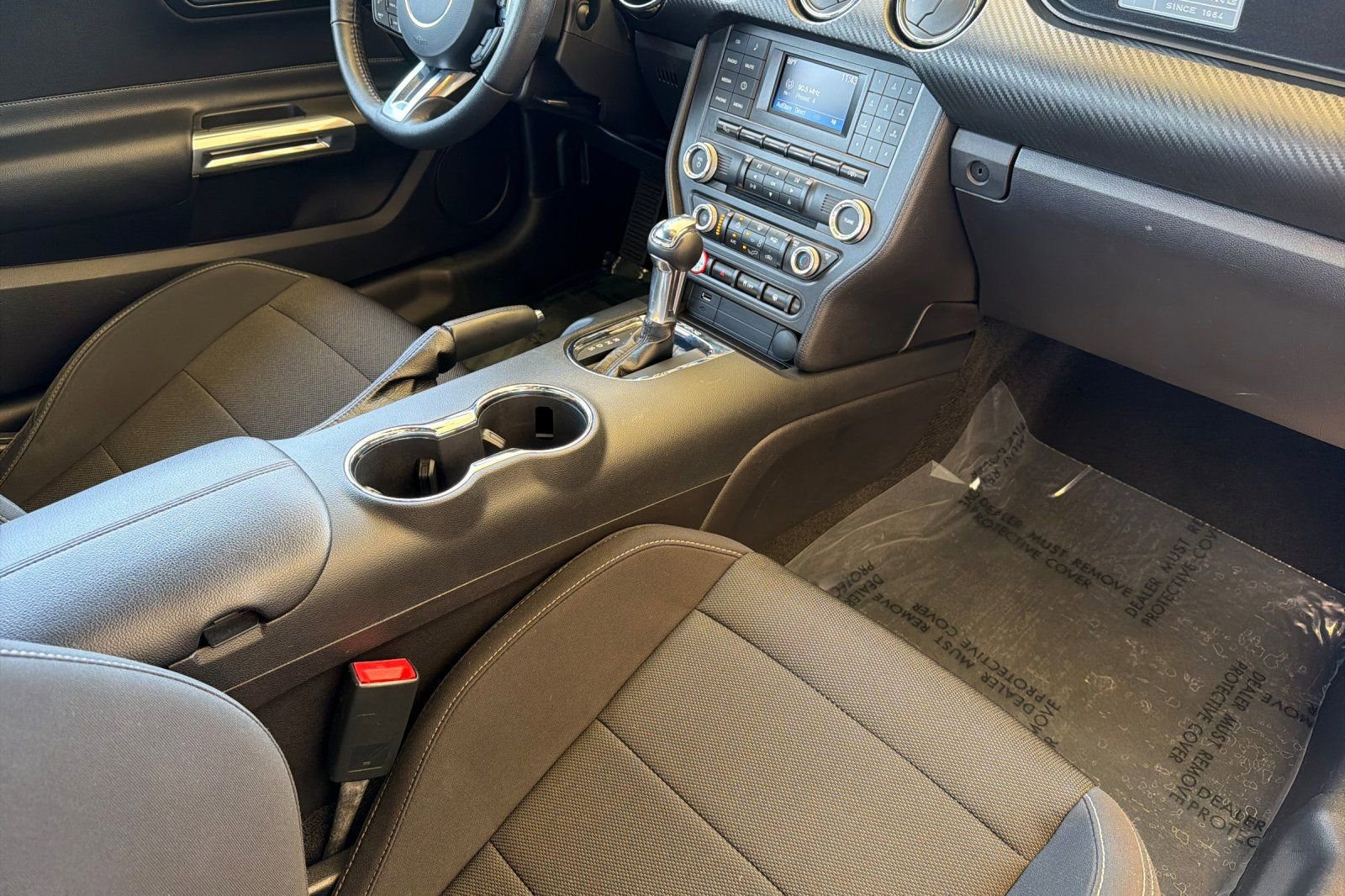Used 2017 Ford Mustang Coupe RWD image 17