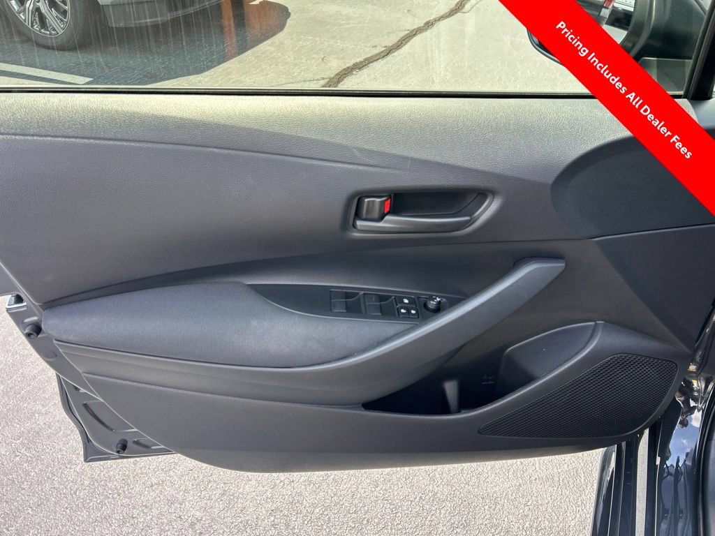 Used 2026 Toyota Corolla LE FWD image 4