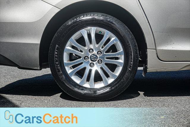 Used 2017 Toyota Sienna XLE w/ XLE Navigation Package image 16