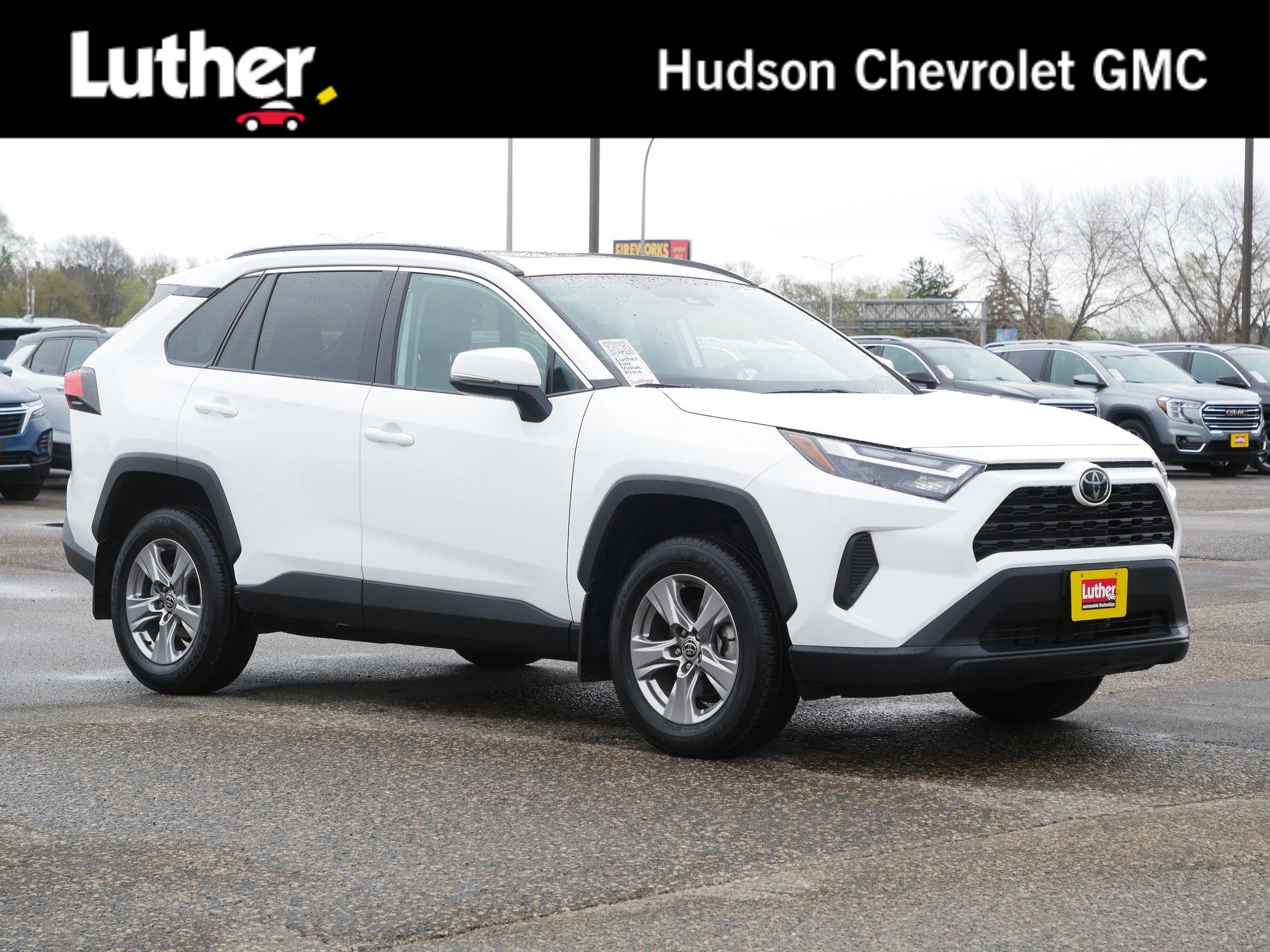 Used 2022 Toyota RAV4 XLE w/ Convenience Package AWD/4WD image 1
