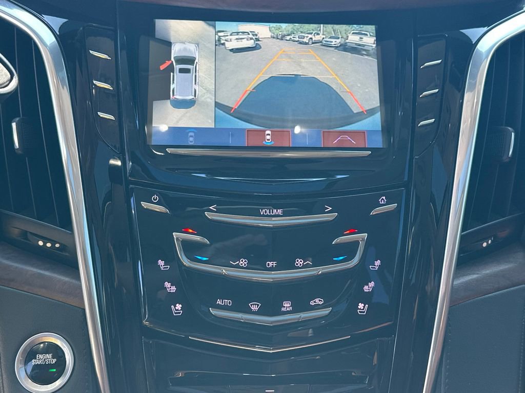 Used 2020 Cadillac Escalade Premium Luxury AWD/4WD image 30