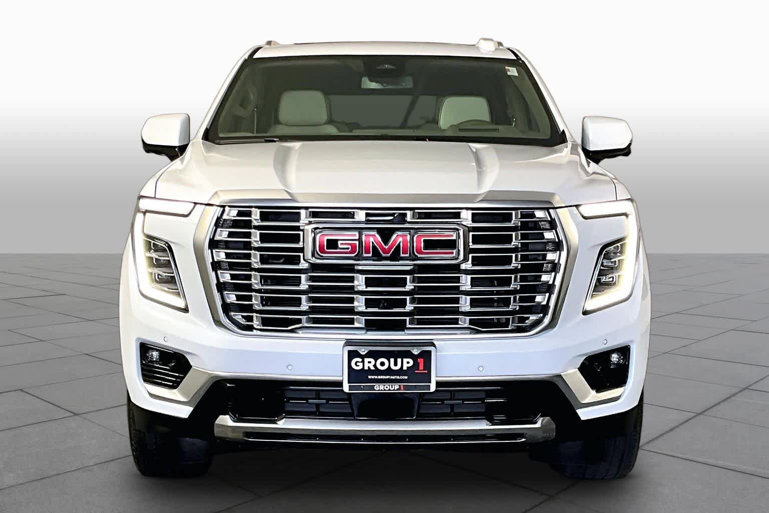 Certified 2026 GMC Yukon XL Denali w/ Sun & Power Step Package AWD/4WD image 4