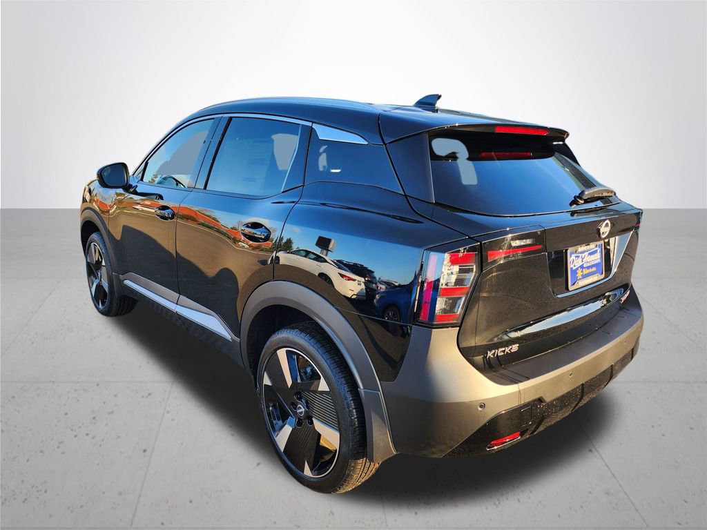 New 2025 Nissan Kicks SR w/ Illumination Package AWD/4WD image 10