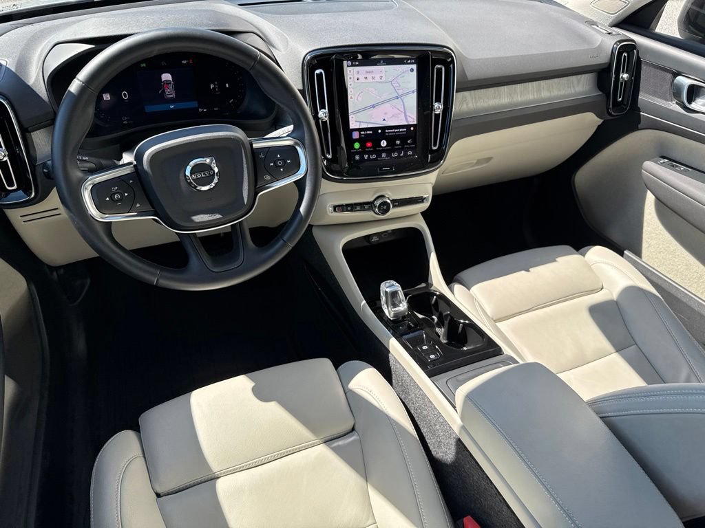 Used 2026 Volvo XC40 B5 Plus AWD/4WD image 16