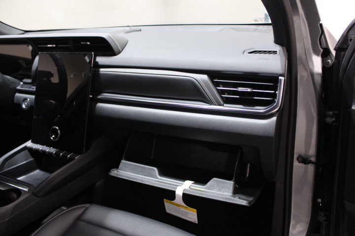 New 2027 GMC Terrain Elevation w/ Elevation Premium Package AWD/4WD image 26