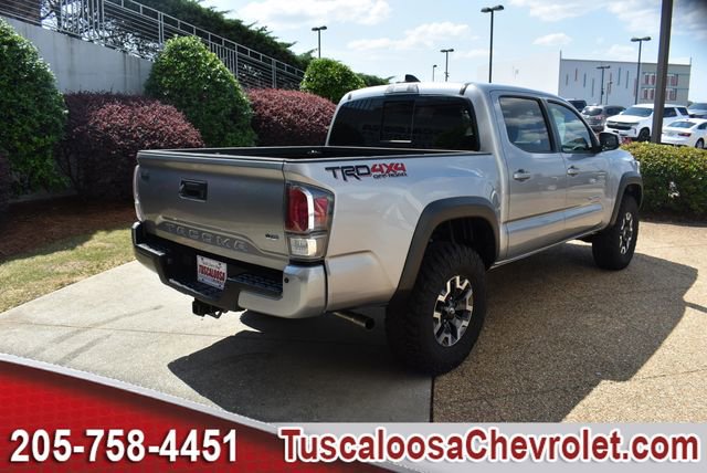 Used 2021 Toyota Tacoma TRD Off-Road w/ Technology Package AWD/4WD image 10