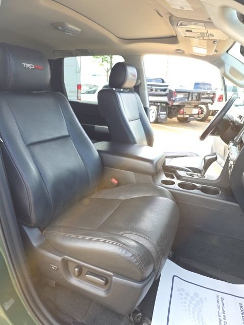 Used 2020 Toyota Sequoia TRD Pro AWD/4WD image 12