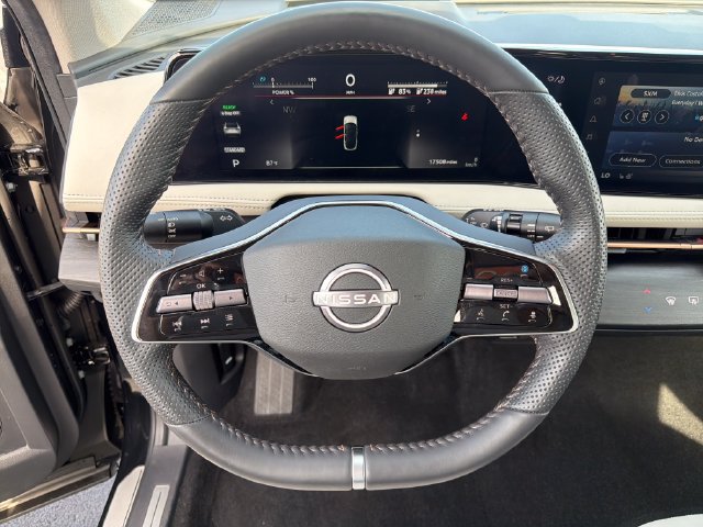 Used 2024 Nissan Ariya AWD image 16