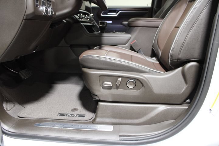 New 2026 GMC Sierra 1500 Denali w/ Denali Reserve Package AWD/4WD image 21