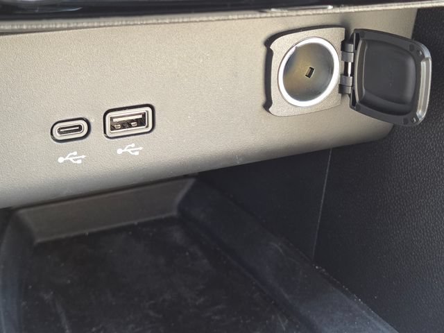 Used 2024 Buick Encore GX Sport Touring AWD/4WD image 29