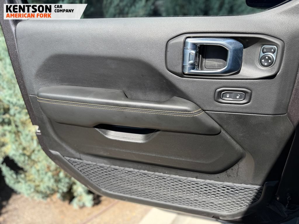 Used 2026 Jeep Wrangler Unlimited Sahara AWD/4WD image 19