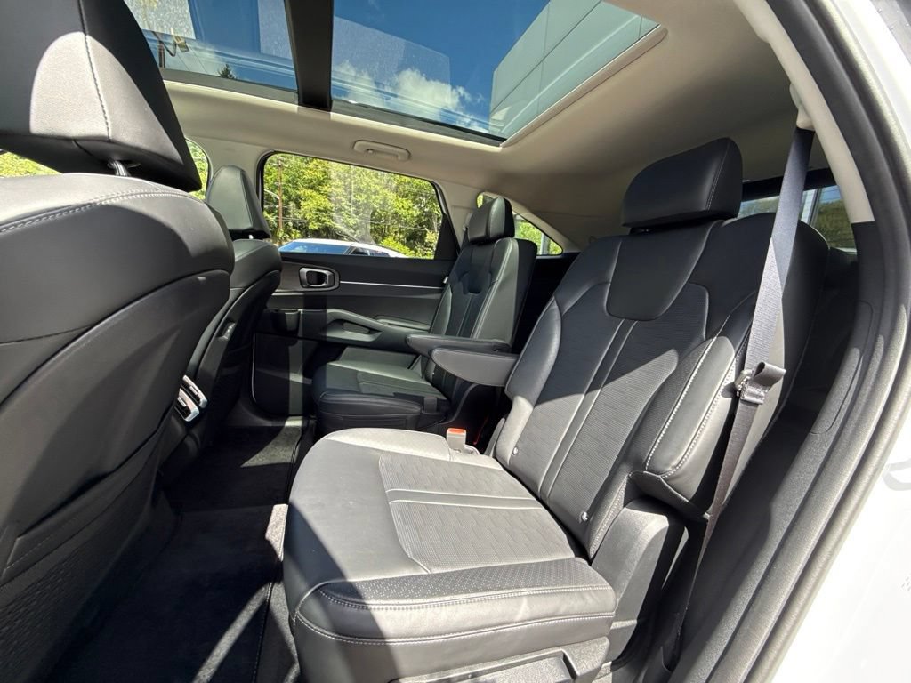 Used 2024 Kia Sorento X-Line EX AWD/4WD image 23