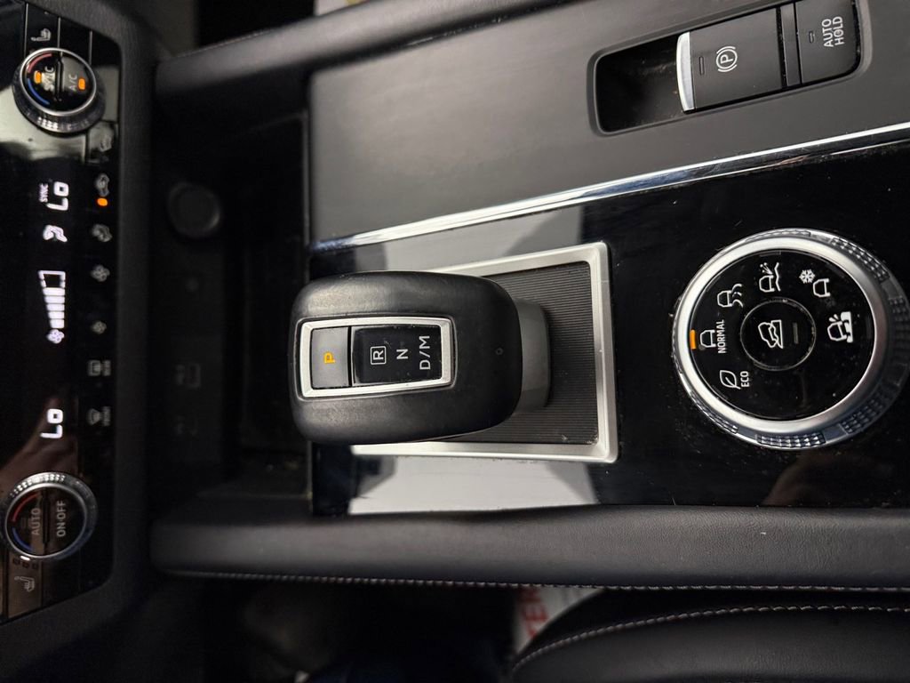 Used 2024 Mitsubishi Outlander SE image 21