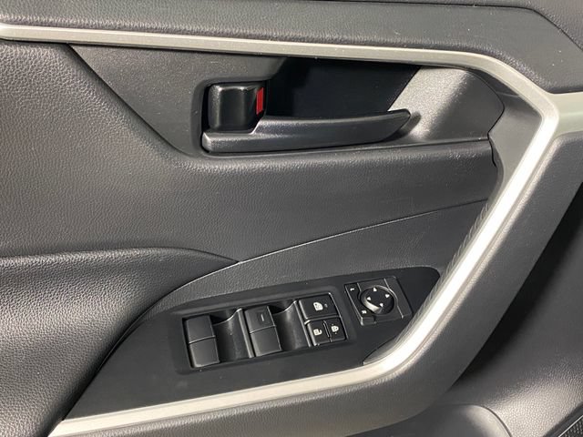 Certified 2019 Toyota RAV4 LE w/ All Weather Liner Package AWD/4WD image 21