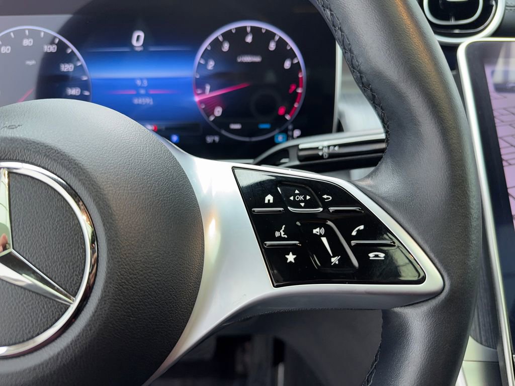 Used 2024 Mercedes-Benz GLC 300 4MATIC image 27
