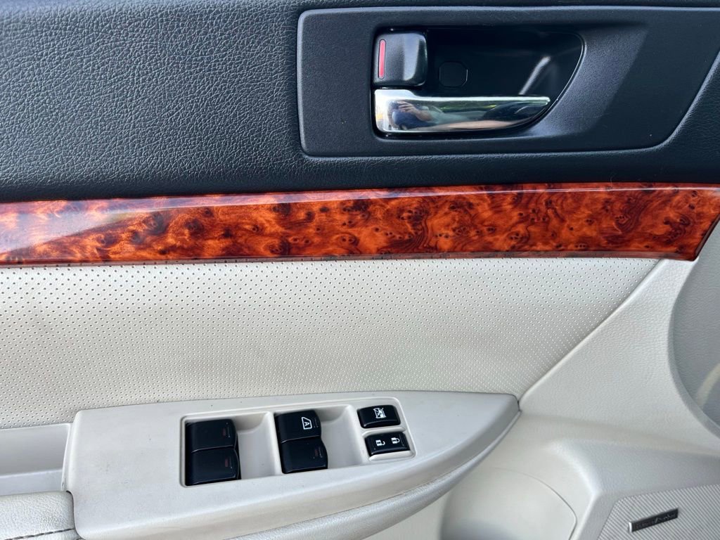 Used 2012 Subaru Legacy 3.6R Limited image 27