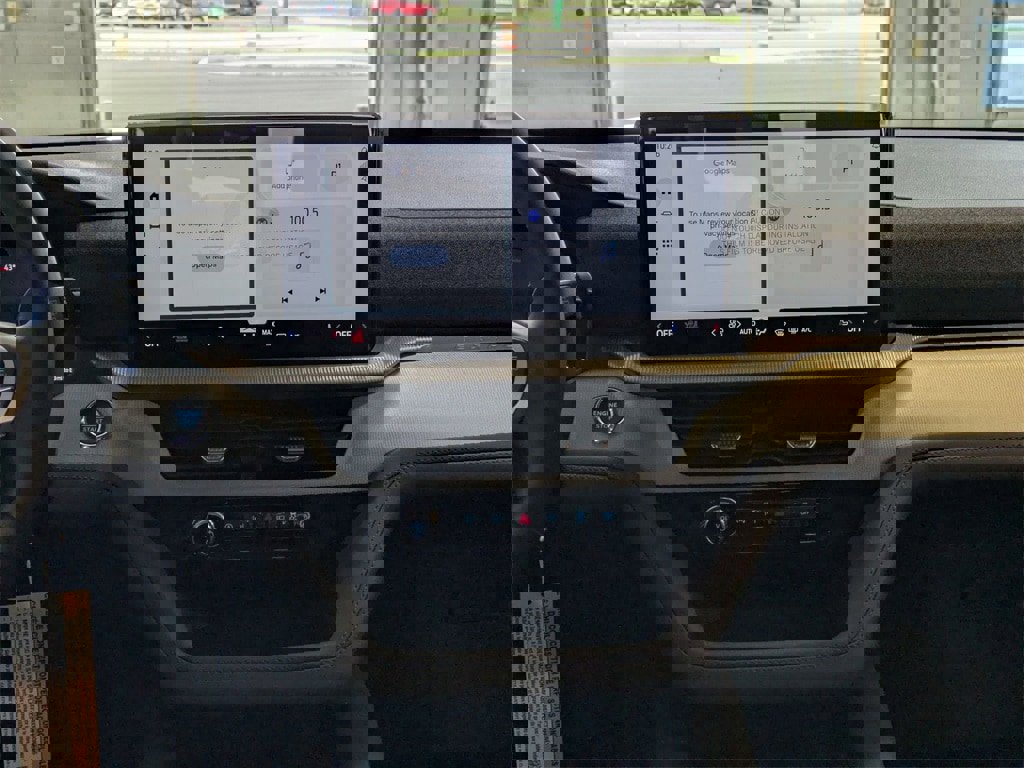 New 2026 Ford Explorer Active w/ Active Comfort Package image 13